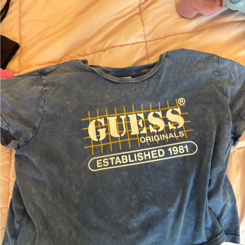 Guess cropped shirt
